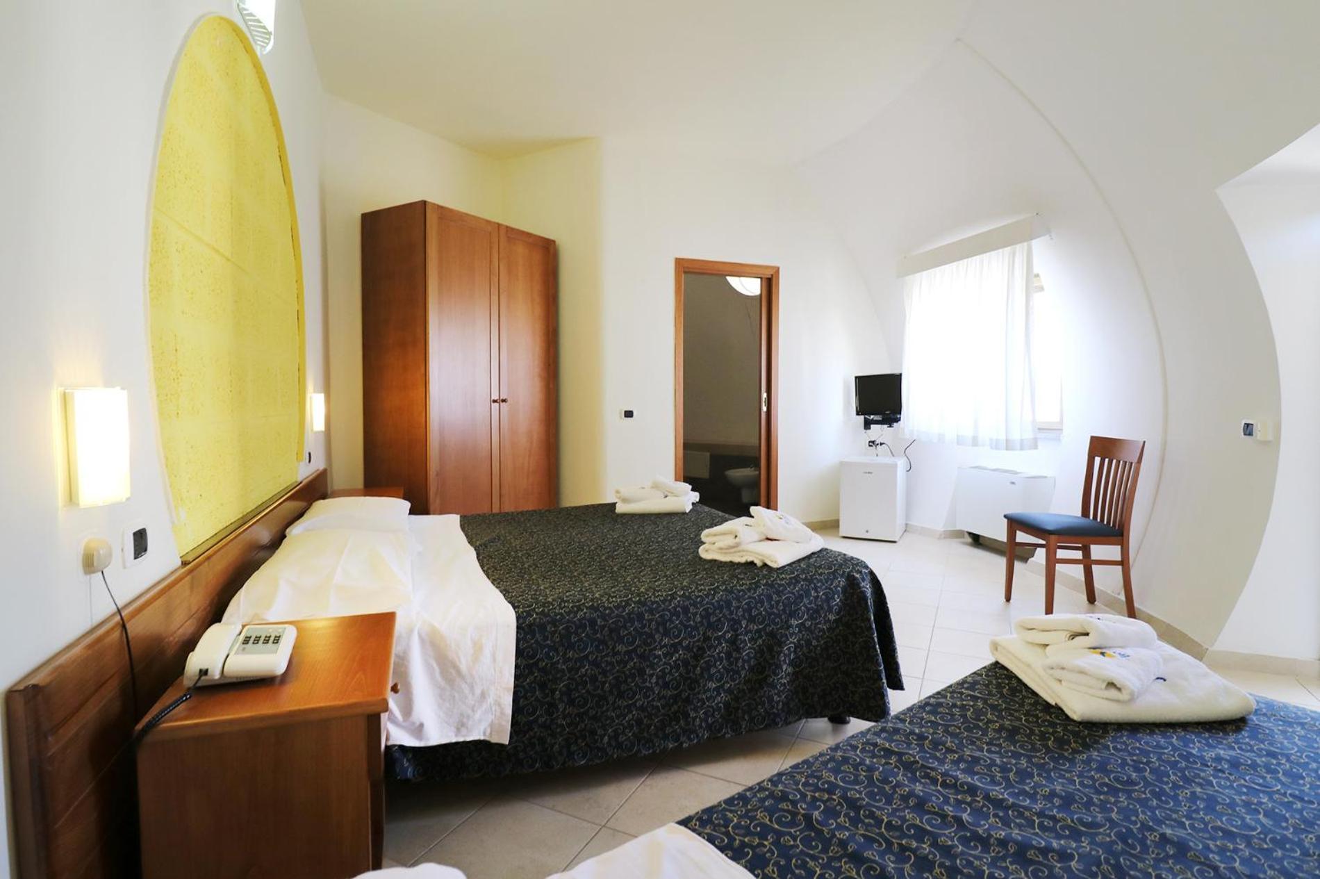 Nirvana Club Village Ботричелло Экстерьер фото