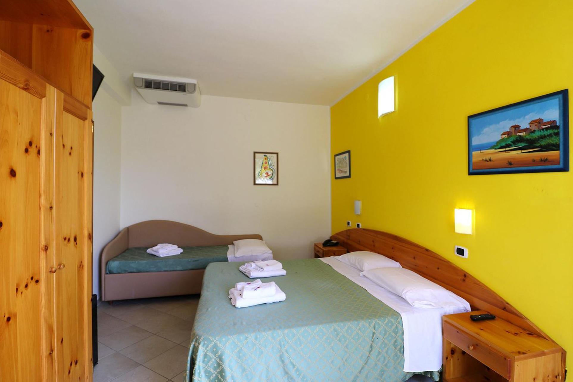 Nirvana Club Village Ботричелло Экстерьер фото