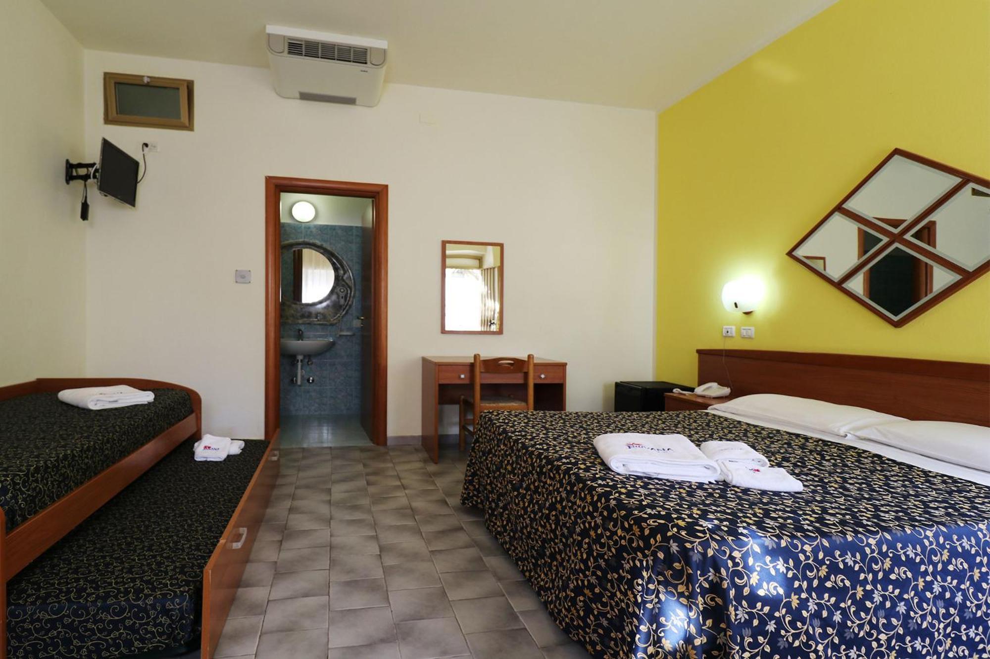 Nirvana Club Village Ботричелло Номер фото