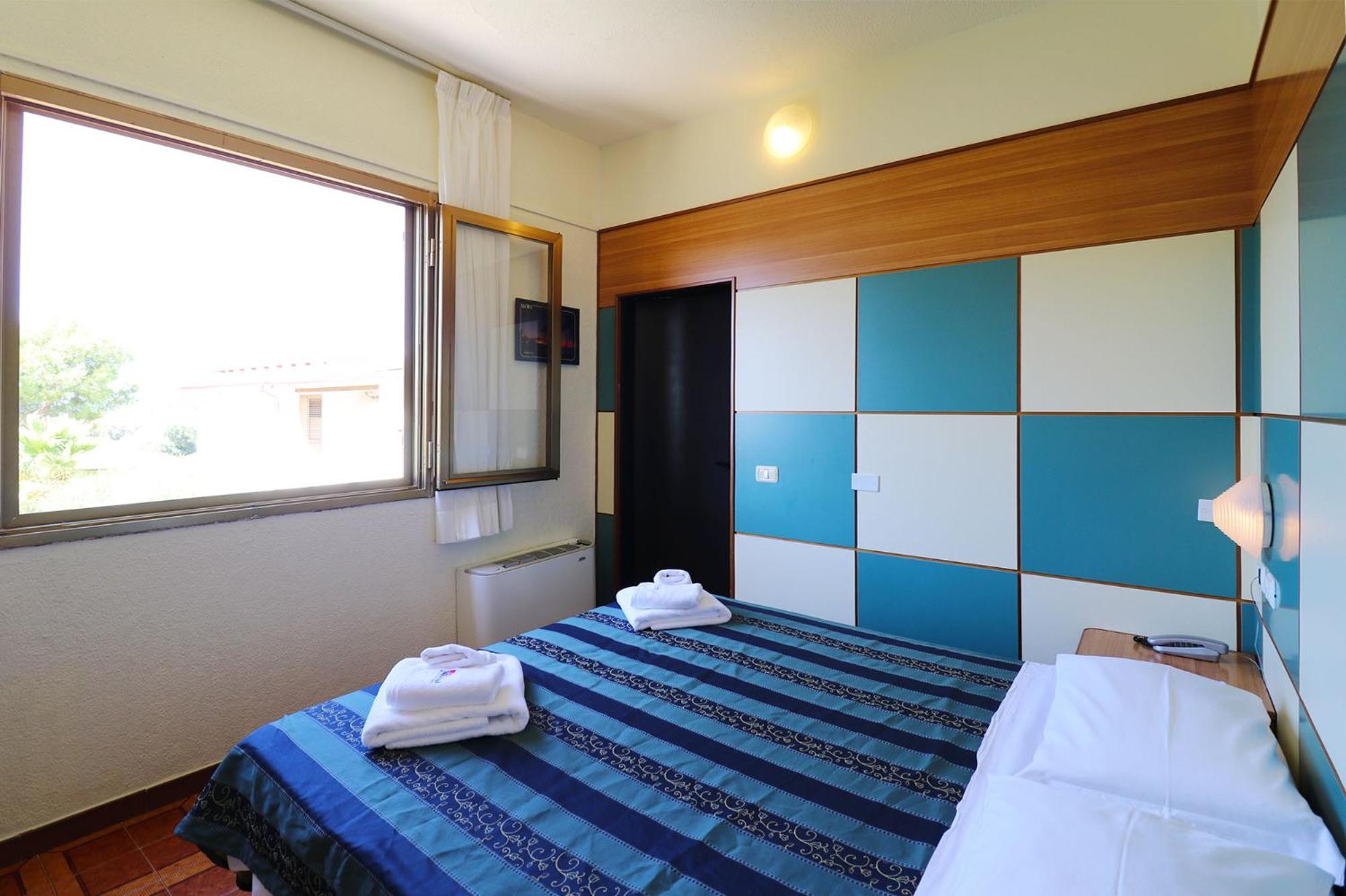 Nirvana Club Village Ботричелло Номер фото
